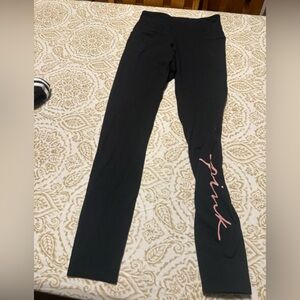 Brand new size small
Women’s PINK leggings